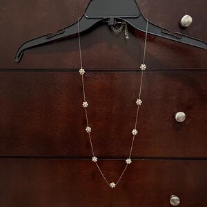 Elegant Silver Floral Necklace